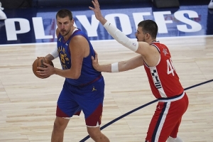 瞄准掘金？卢：大洛能防约基奇 之前祖巴茨下场我们只能包夹他