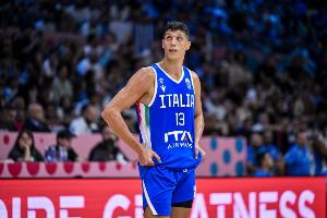 手感火热！丰泰基奥半场11中7&三分5中3砍下21分3篮板！