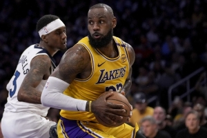 詹姆斯是不是历史第二人？杨毅：老詹能力就是强 历史地位别问我